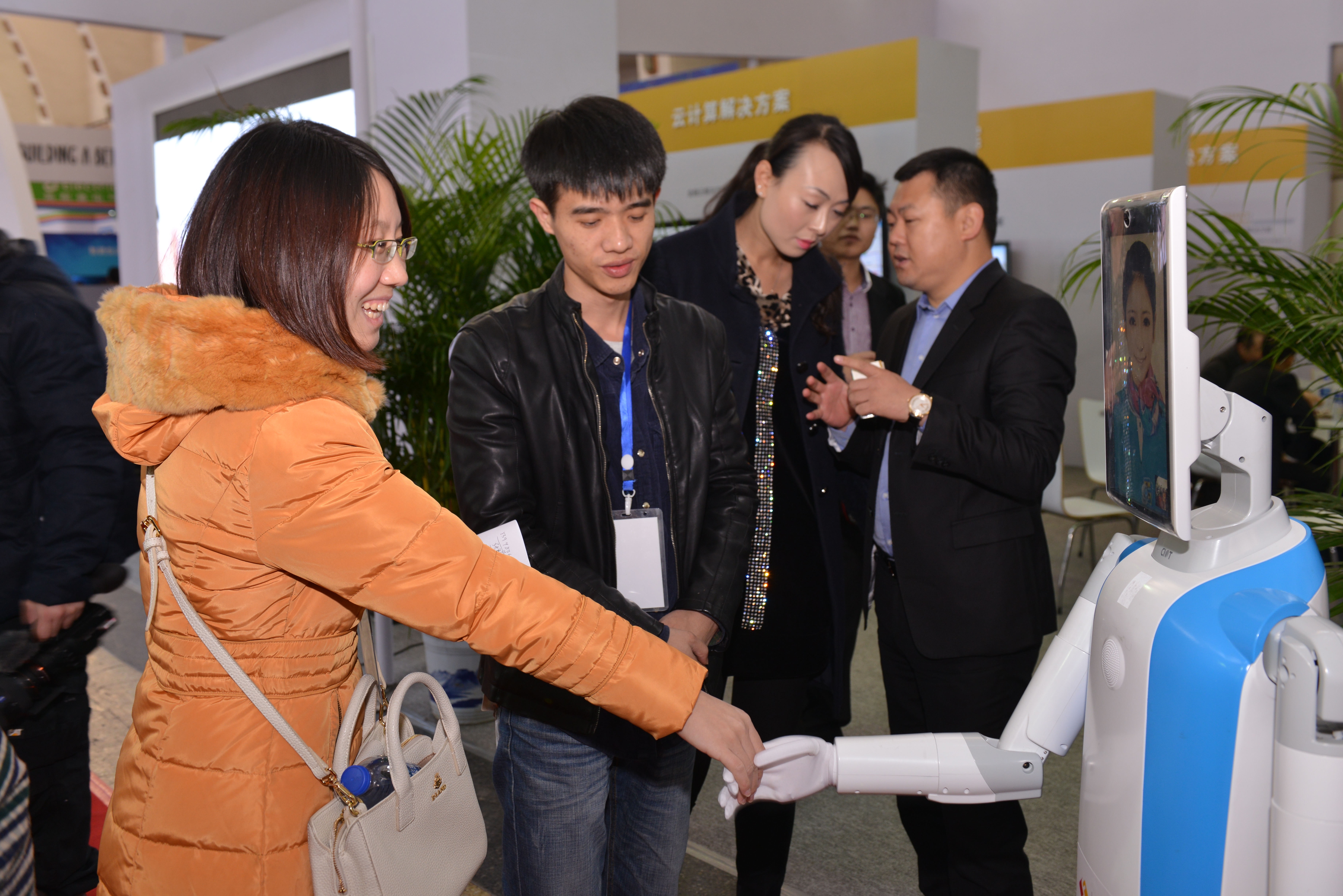 China Security & Fire joins 2015 Shenyang Smart Industry Expo and Leads Comprehensive Smart City Ope